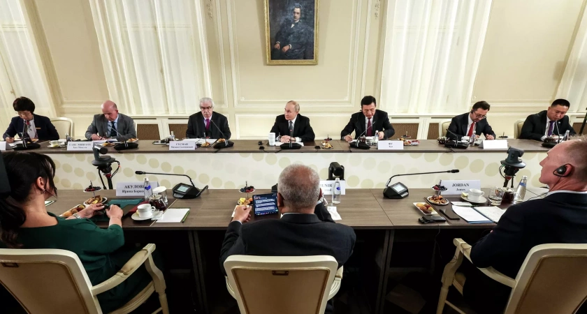 Путин заявил, что Россия не начинала военные действия на Украине