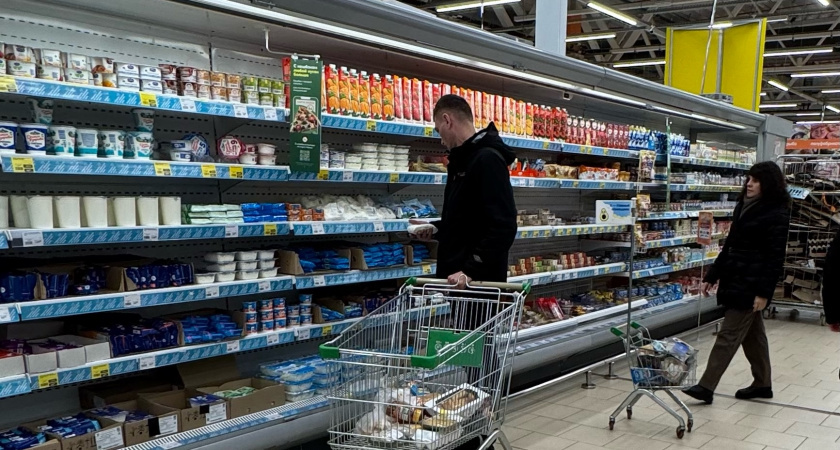 Крупные торговые сети снизили цены на основные продукты питания