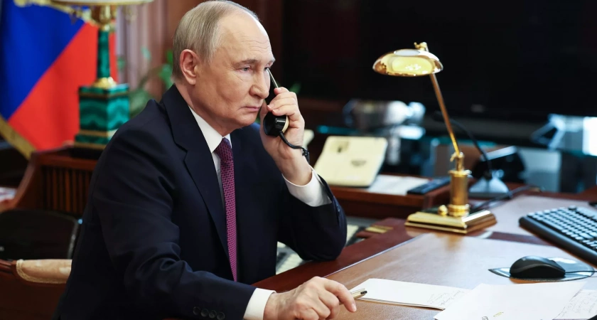Путин поздравил Кадырова с женитьбой сына