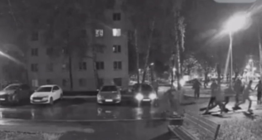 Драка с применением оружия в Челнах попала на видео