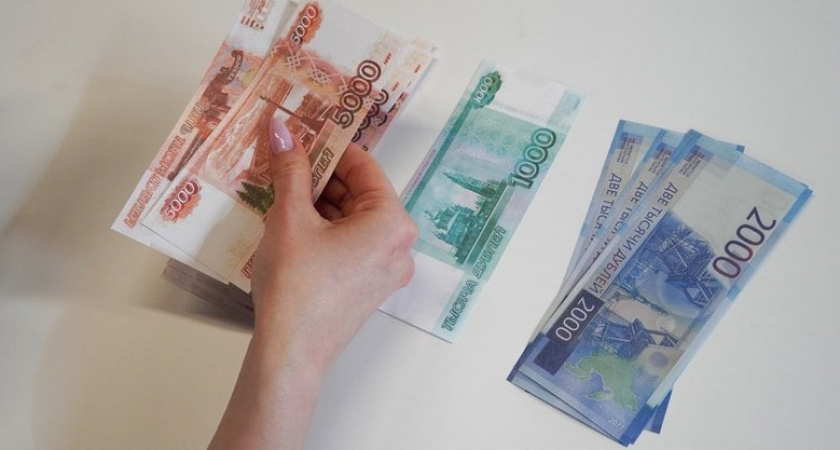 "Последний шанс": россиянам рассказали, куда срочно вложить деньги до падения ставок до 17%