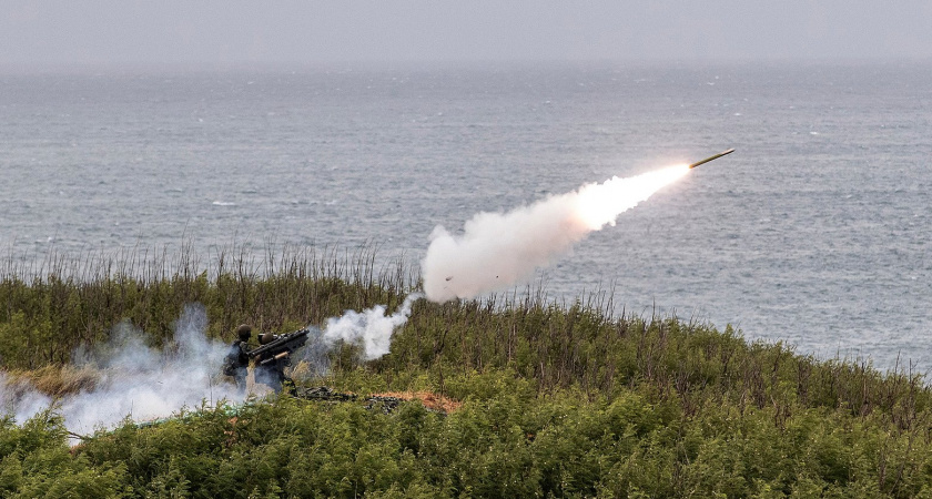 "Потеря неба и господство РФ: как остановка поставок США приблизит конец СВО"