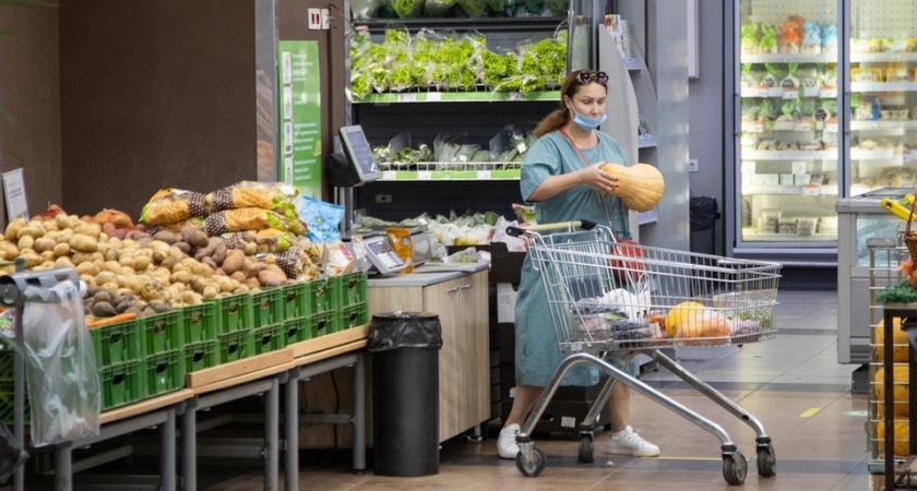 Росстат: яйца подешевели на 1,6%, картофель — на 1,5%, но морковь подорожала на 2,5%