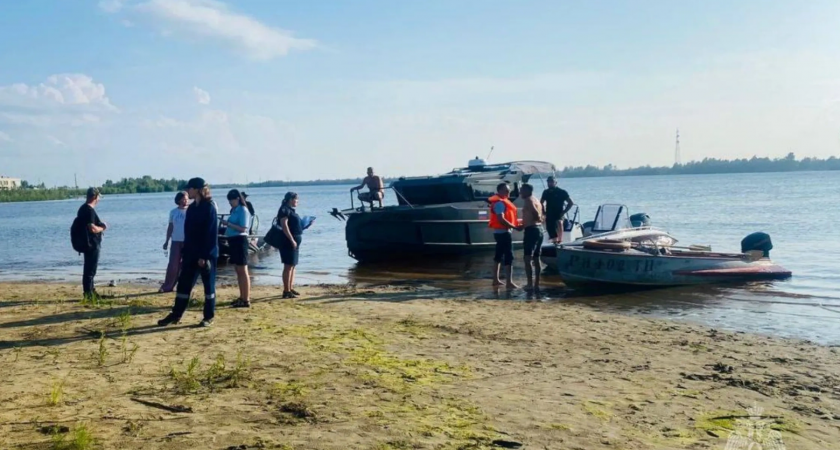 В ХМАО утонул ребенок: очевидец на катере успел спасти одного мальчика, но второго не смог