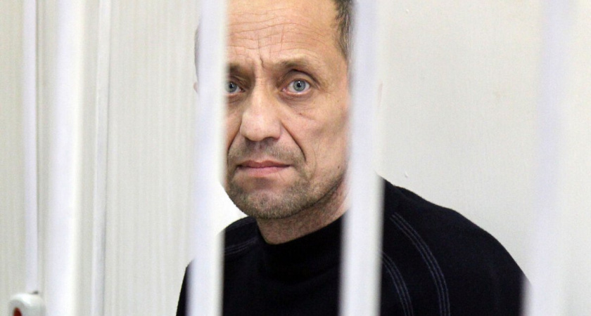 Ангарский суд рассмотрит дело маньяка Попкова по 86-му убийству: найден обугленный труп в водонапорной башне