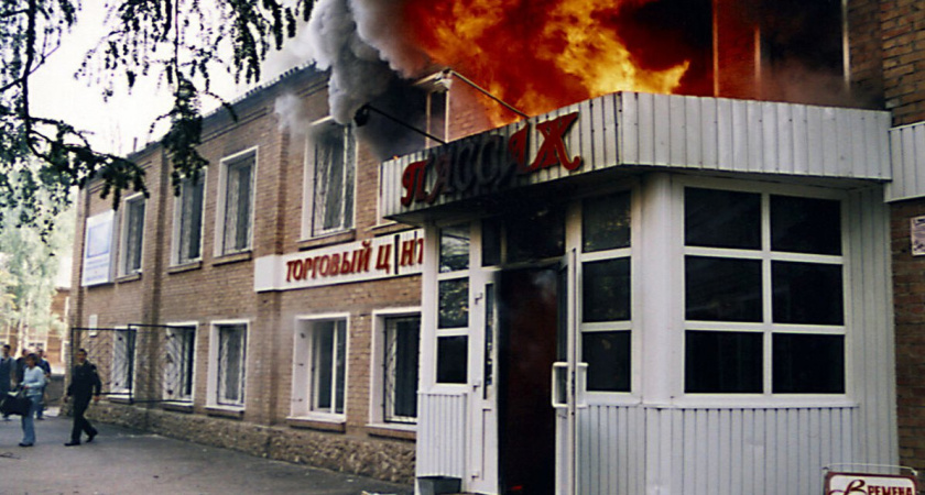 Поджигатели ТЦ «Пассаж» в Ухте знали, что 25 человек не смогут спастись через единственный выход