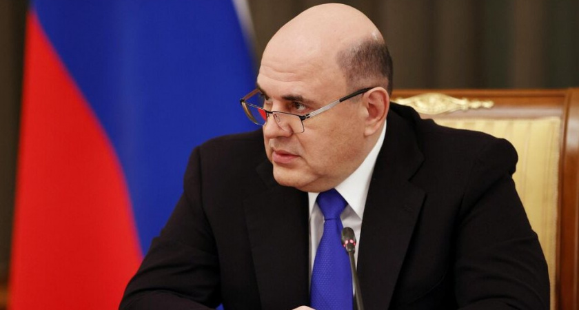 Мишустин потребовал срочно поднять престиж инженерных и рабочих профессий в России