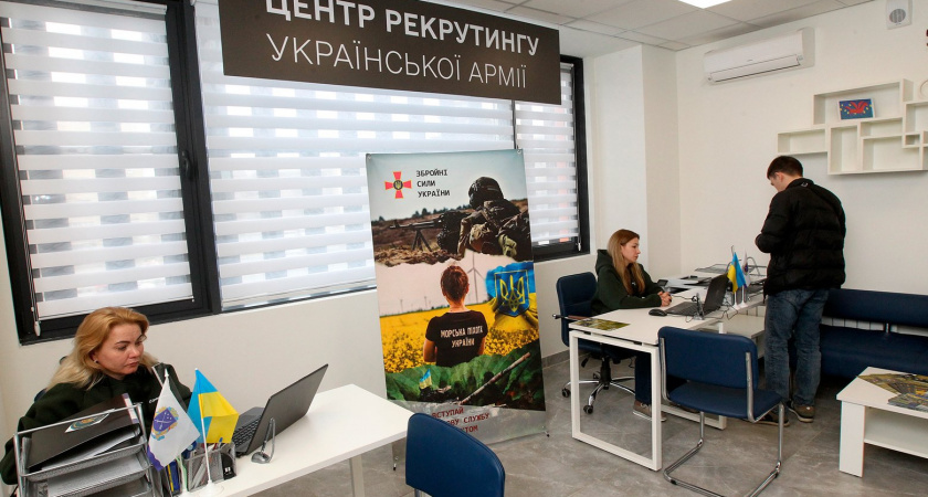 Сырский признал критическую нехватку боевых медиков на стабпунктах ВСУ