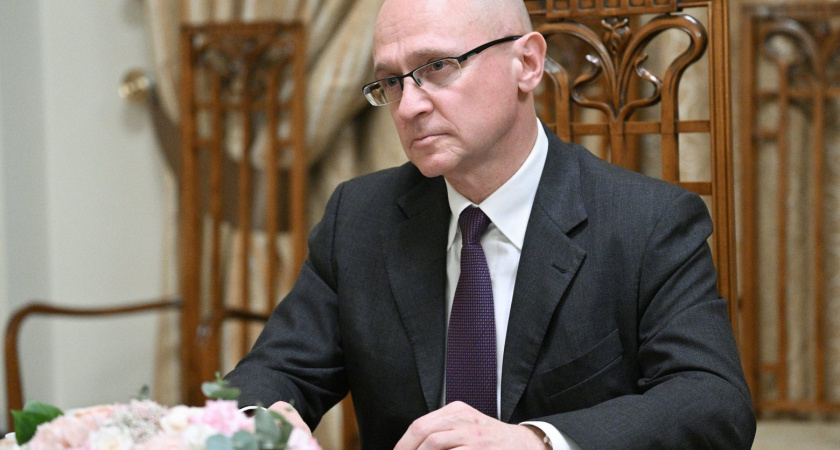 СБУ объявила в розыск Кириенко и Хинштейна за "посягательство на территориальную целостность"