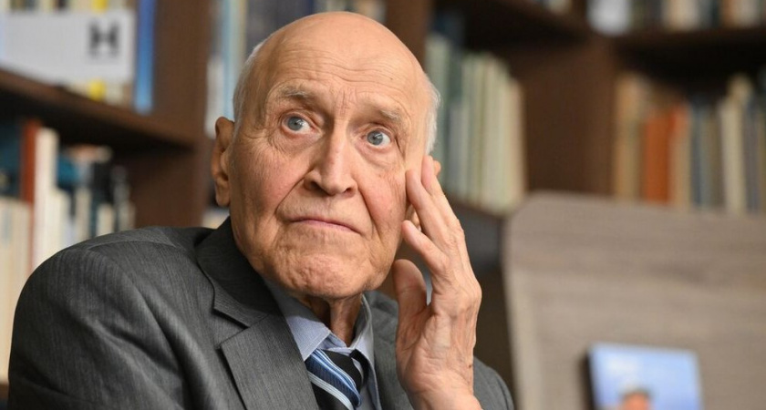 "Вранье это!" – друг 88-летнего Дроздова опроверг слухи об экстренной операции