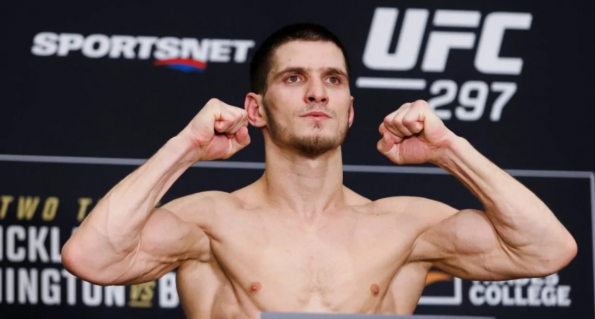 Претендент на титул UFC Евлоев травмировался в Таиланде и пропустит бой после победы над экс-чемпионом