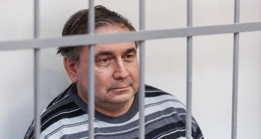 Экс-министра ЖКХ Свердловской области выпустили из СИЗО по делу о взятке в особо крупном размере