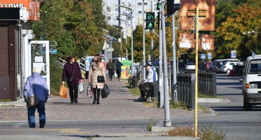 Волонтеры доставили 10,5 тонн воды в шести городах Запорожья под обстрелами ВСУ