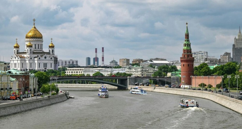 Москвичей ждет контрастные выходные: +30°С в субботу и грозовые ливни в воскресенье