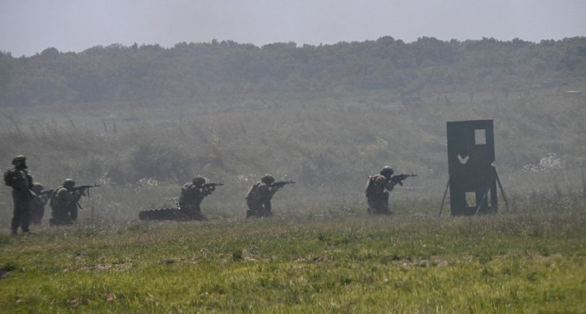 Минобороны откроет 15 военных училищ до 2034 года: преподавать будут участники СВО