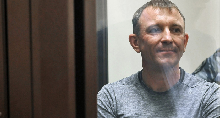 Награжденного за Запорожье генерала Попова судят за хищение 1,7 млрд рублей