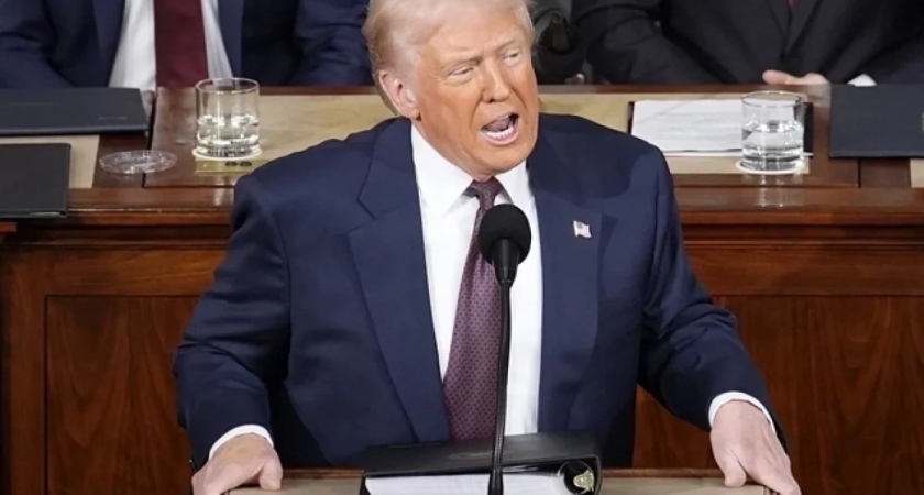 Трамп поставил России ультиматум: 10 дней на сделку по Украине или торговые санкции