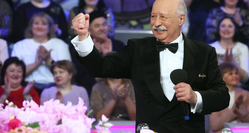 Леонид Якубович отмечает 80-летие: 35 лет у барабана "Поля чудес" и тайны "черного ящика"