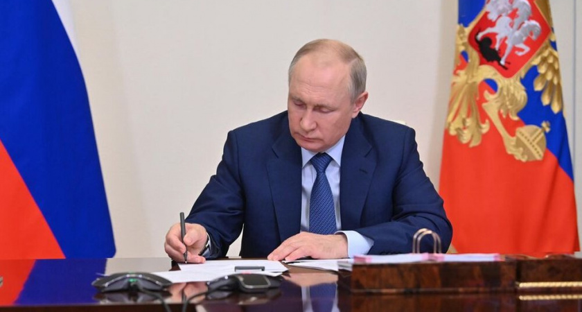 Путин подписал закон: вдовы героев СВО получат право на машину мужа без согласия наследников