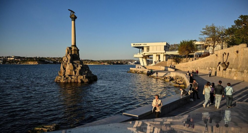 В Севастополе кинотеатр "Россия" превратят в филиал Национального центра по поручению Путина