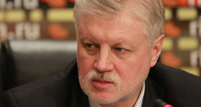 Миронов предложил отобрать дни у новогодних каникул ради длинных майских выходных