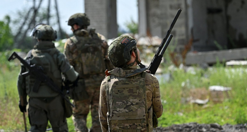 Штурмовики РФ разрезали группировку ВСУ пополам и вышли к трем микрорайонам Красноармейска