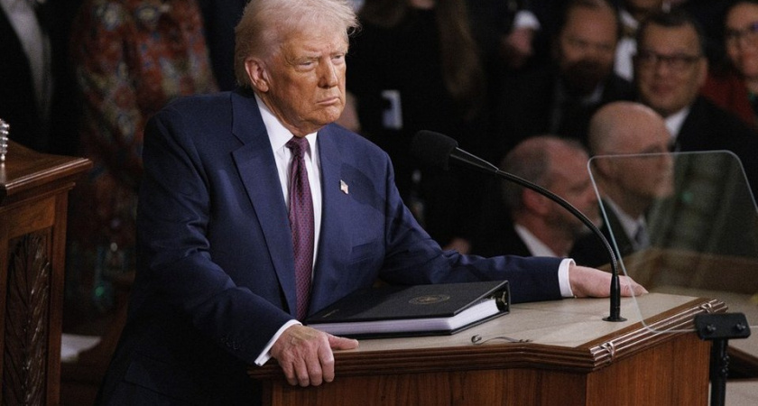 Трамп поставил Путину ультиматум: санкции против теневого флота России до 8 августа