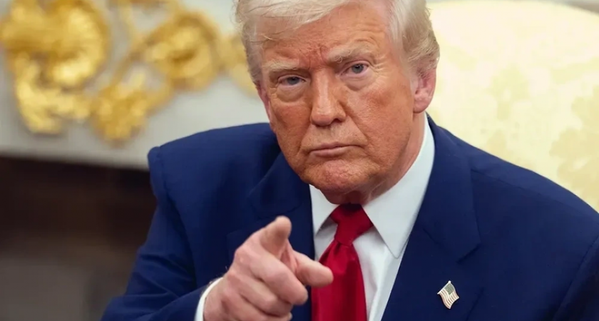 Трамп продлил режим ЧП из-за "экстраординарной угрозы" от России на фоне украинского кризиса