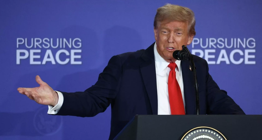 Трамп поставил встрече с Путиным на Аляске высшую оценку "10 из 10"