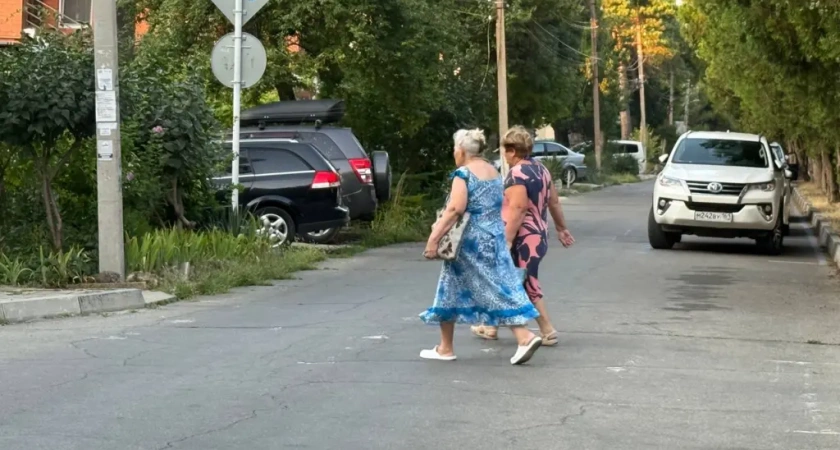 С августа пенсионеры получат бесплатные центры активности: йога, танцы и защита от деменции на 30%