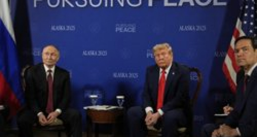 "Трамп аплодировал и молчал, Путин говорил по-английски и ехал в чужой машине": реакция Запада на встречу в Анкоридже