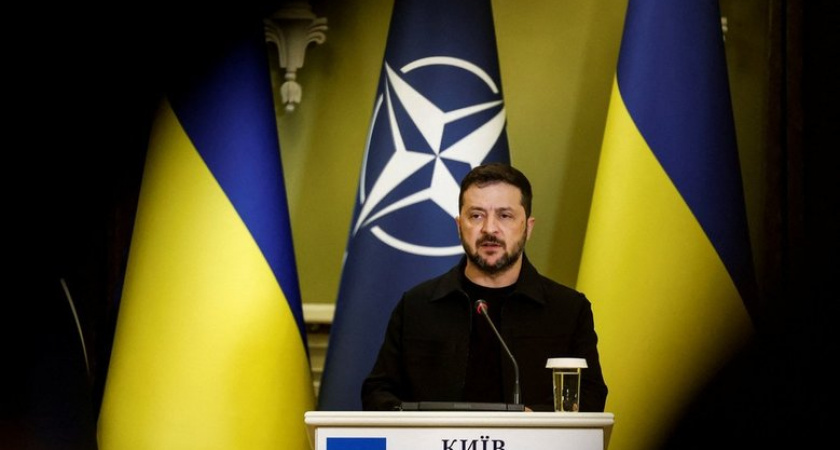 Меланшон назвал Зеленского "президентом ничего" с истекшим мандатом: любой мирный договор может быть оспорен