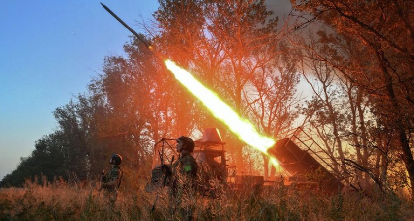 ВСУ потеряли 215 военных и британскую гаубицу FH-70 в боях за Купянск
