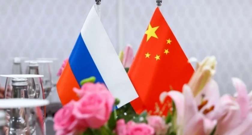 Эксперт: Россия и Китай в сентябре обсудят Украину в контексте "союза против глобального Запада"