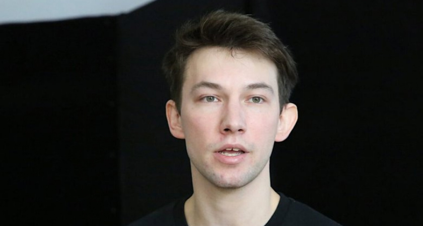 Кирилл Емельянов из "Кадетства" должен детям 502 тысячи рублей алиментов