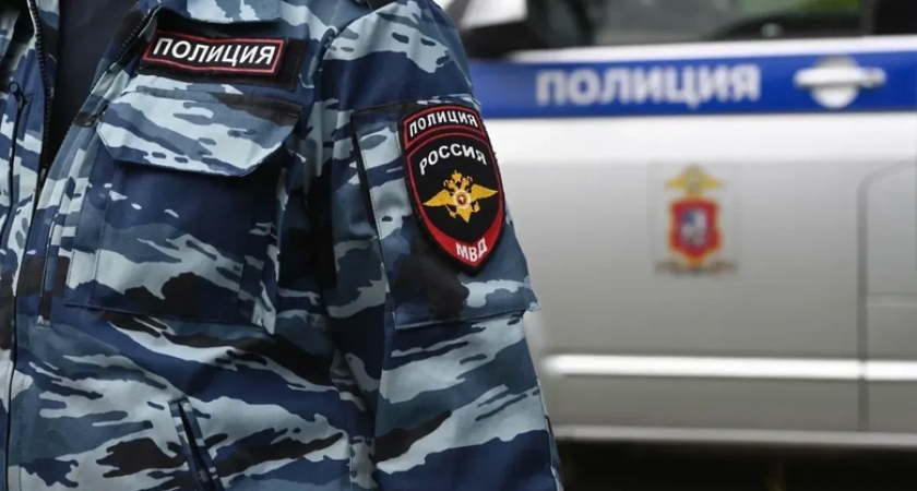 Мужчина с коктейлем Молотова атаковал полицейских на въезде в Щелково и пошёл в бой с ножом
