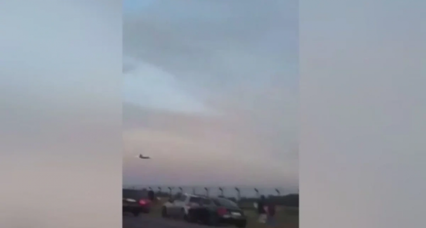 Пилот F-16 погиб при выполнении "мертвой петли" на авиашоу в Польше — опубликованы кадры крушения
