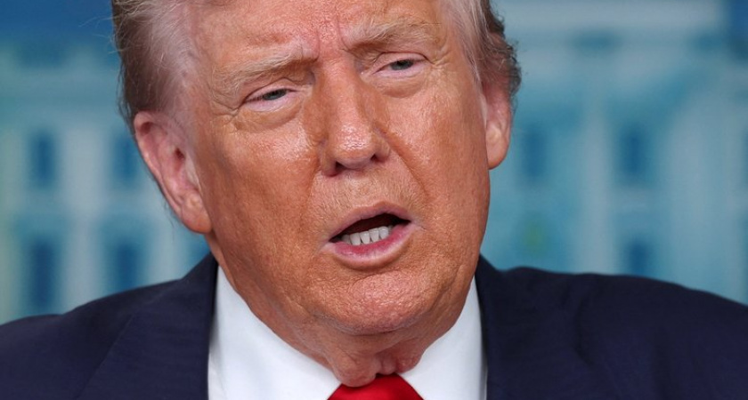Трамп разрешил 600 тысячам китайских студентов учиться в США из-за "хороших отношений" с Си Цзиньпином