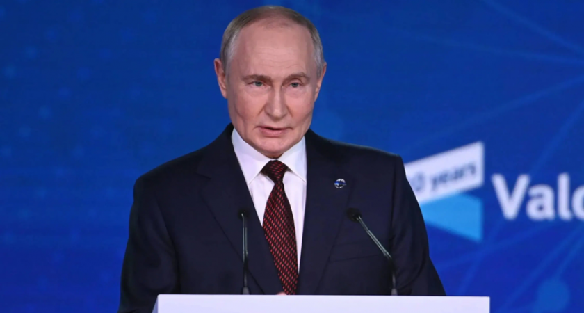 "Будущее принадлежит умным": Путин объявил о строительстве 1600 школ и поддержке миллиона детей