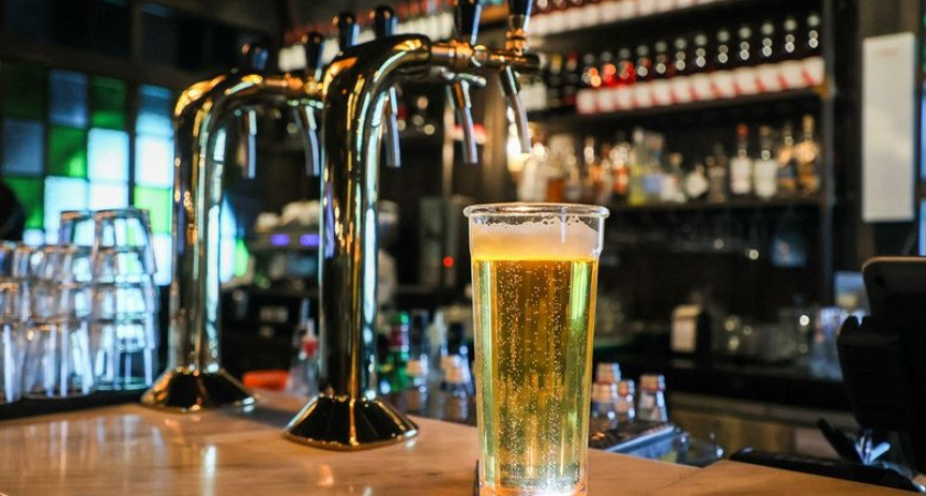 Пивной гигант AB InBev Efes кардинально меняет имидж: новое название "Напитки вместе" и логотип