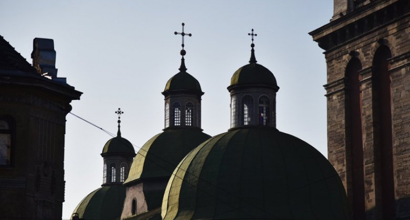 Украина требует через суд ликвидировать Киевскую митрополию УПЦ как юрлицо