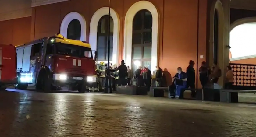 Из Третьяковской галереи эвакуировали 11 человек из-за пожара в электрощитовой