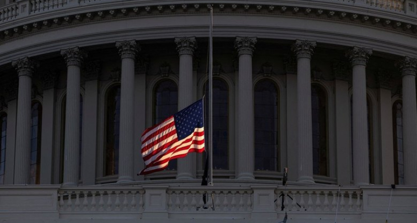 Белый дом категорически отрицает причастность Трампа к открытке с обнаженным силуэтом для Эпштейна