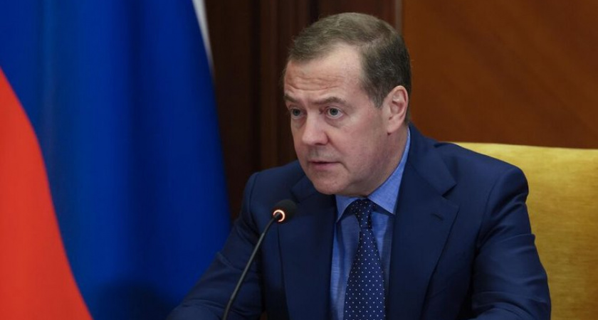 Медведев потребовал увеличить госинвестиции в целевое обучение для стратегического развития регионов