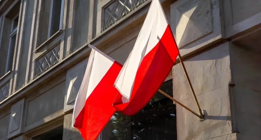 Польша готовится стрелять по российским ракетам над Украиной без гарантий защиты НАТО