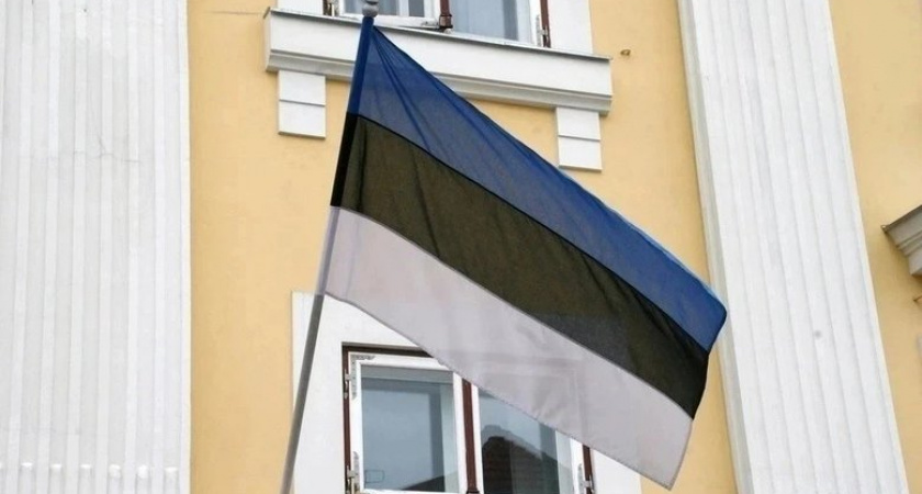 Минобороны РФ: три МиГ-31 летели в 3 км от Эстонии, не нарушая границу