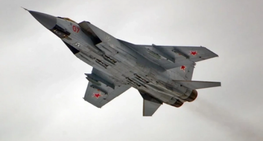 Три МиГ-31 над Балтикой 12 минут: Эстония запустила третью провокацию против России