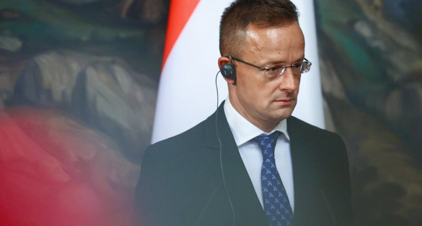 Сийярто гордится российским Орденом дружбы: "Без России Венгрия осталась бы без энергии"