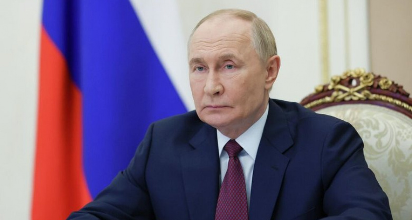 Профессор Колумбийского университета подтвердил правоту Путина о "людях в костюмах", управляющих президентами США