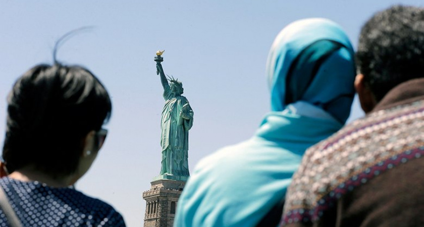 США заплатят $2500 за добровольный отъезд: новая программа коснется подростков-мигрантов от 14 лет